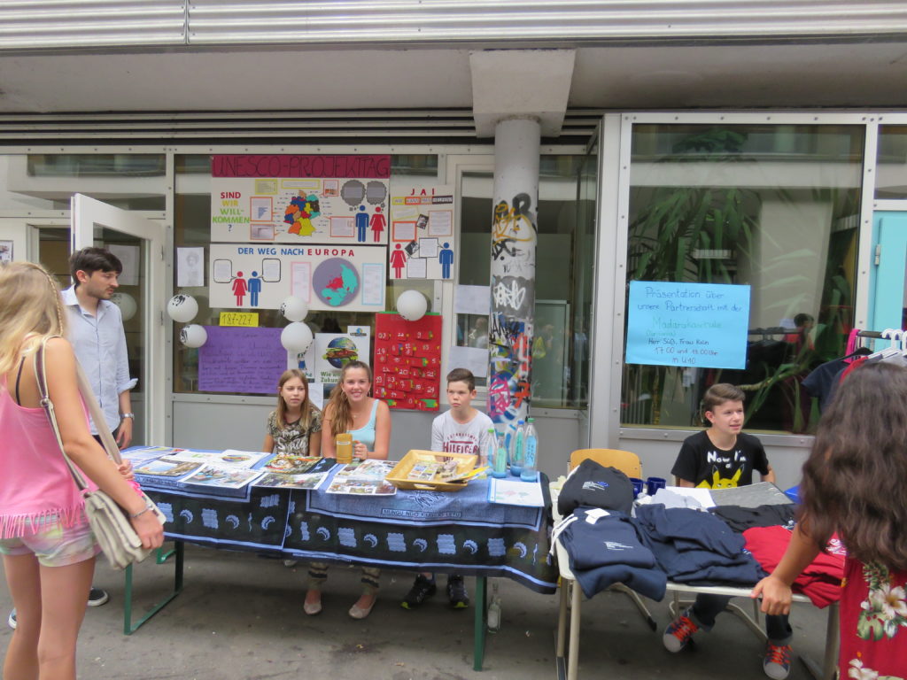 Information-desk-UNESCO-GROUP-with-information-about-Madaraka-School